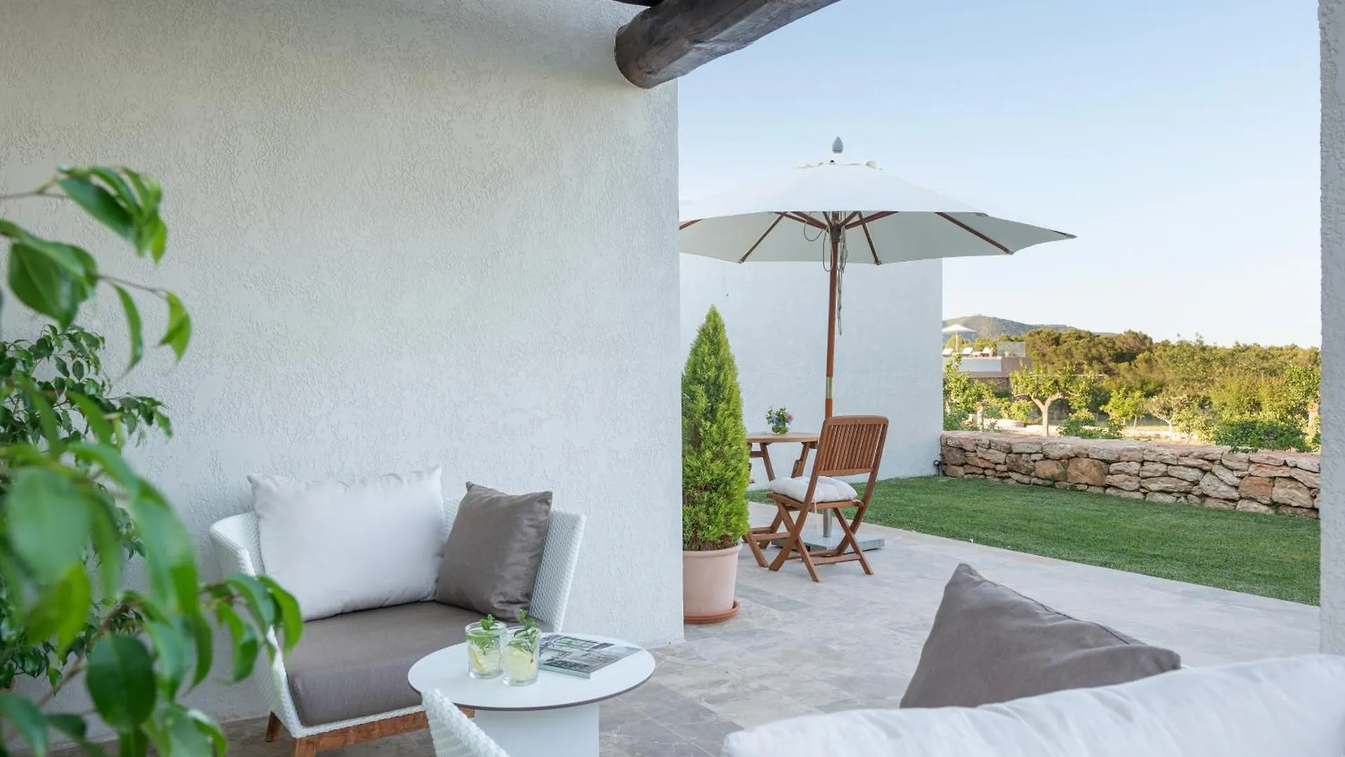 Farm stay Agroturismo Safragell Ibiza Suites & Spa Sant Llorenc de Balafia